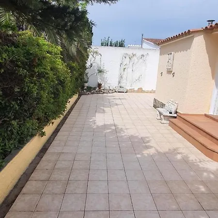 Holiday home Magnifica Casa Cerca Del Mar