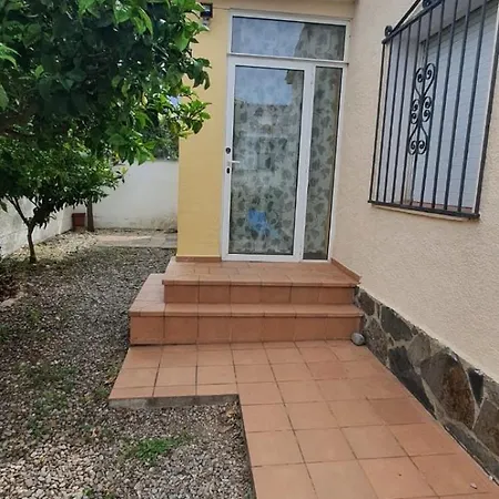 度假居 Magnifica Casa Cerca Del Mar 艾姆布里亚布拉瓦